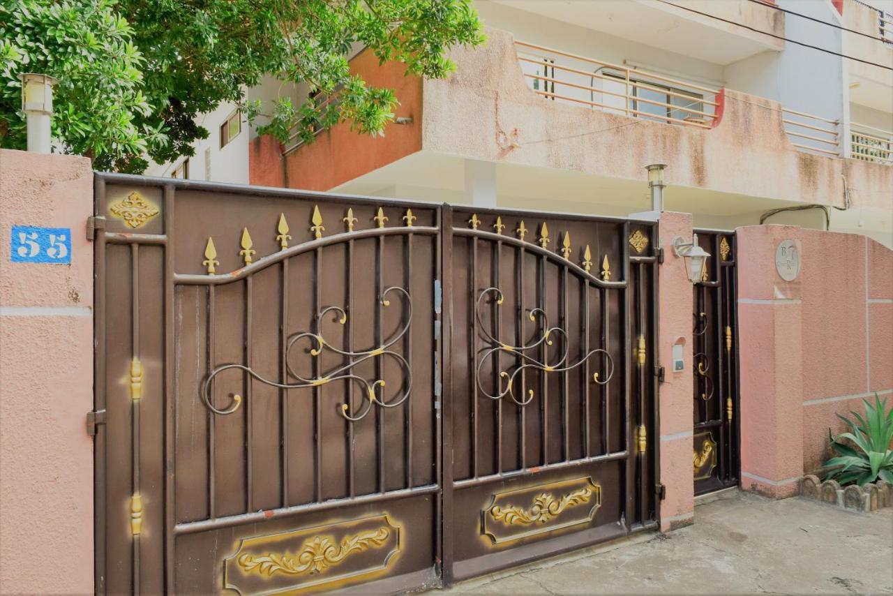 B&B Chez Rita Cotonou Bagian luar foto