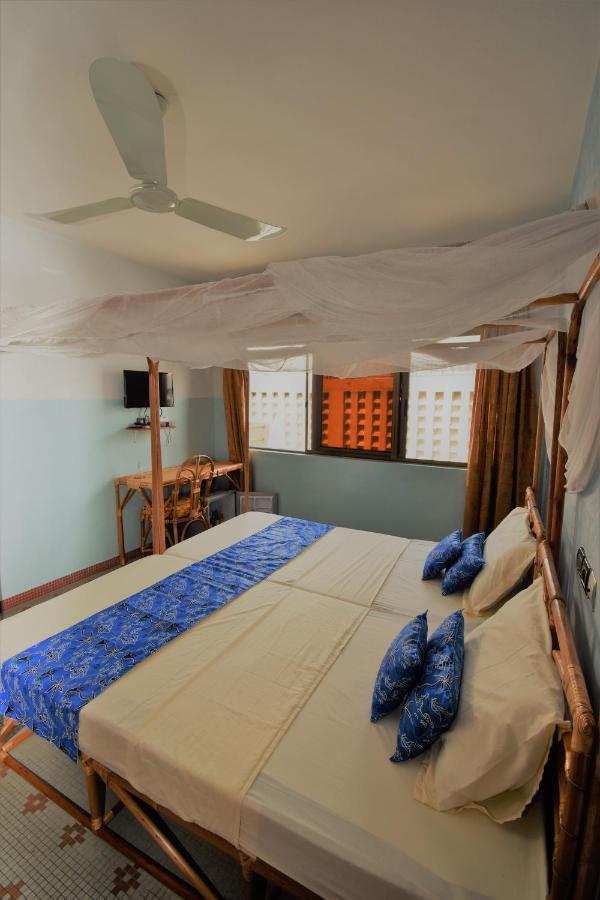 B&B Chez Rita Cotonou Bagian luar foto
